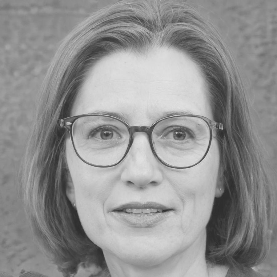 Finanzberaterin Dr. Katrin Lemke bei der Zielanalyse